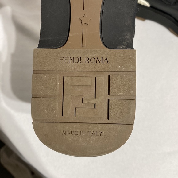 Fendi - winter boots - Picture 3 of 10